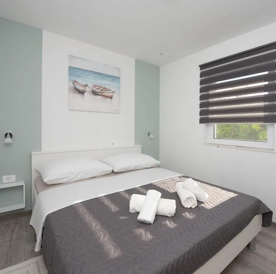 M&M Apartmani Seget Donji